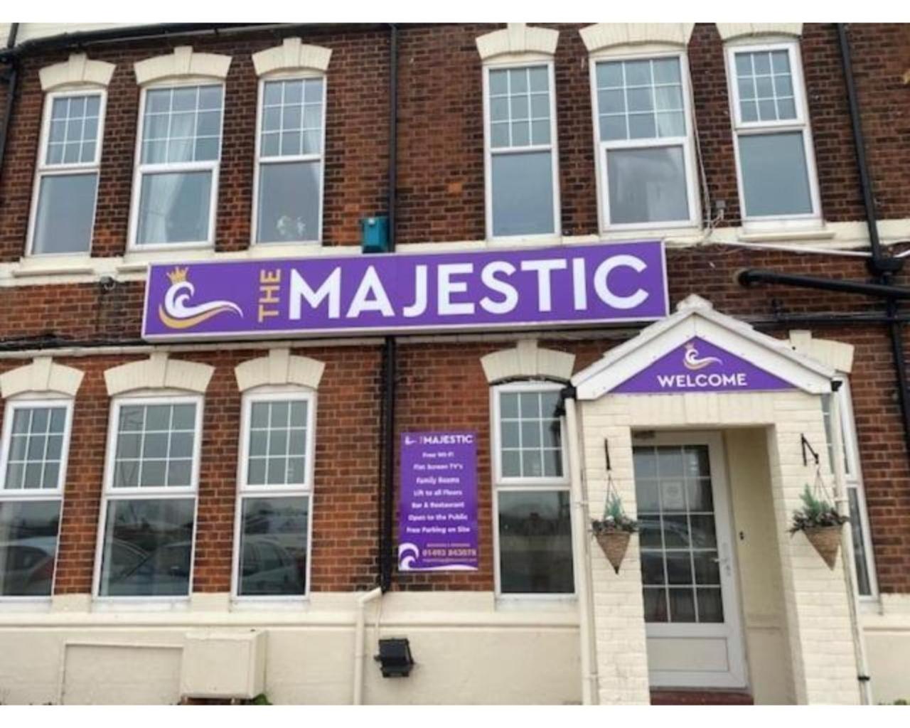 The Majestic Bed & Breakfast Great Yarmouth Exterior photo