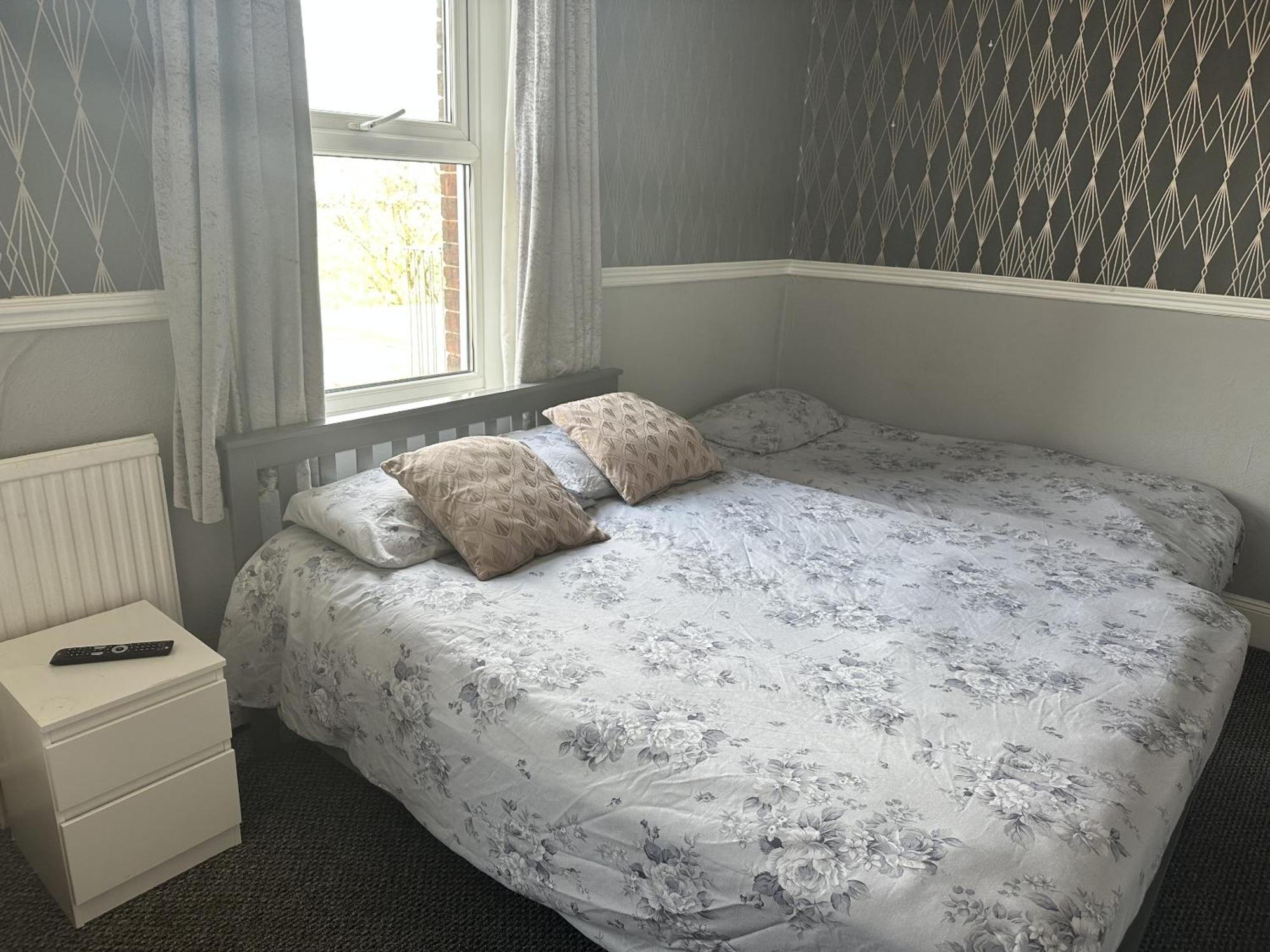 The Majestic Bed & Breakfast Great Yarmouth Exterior photo
