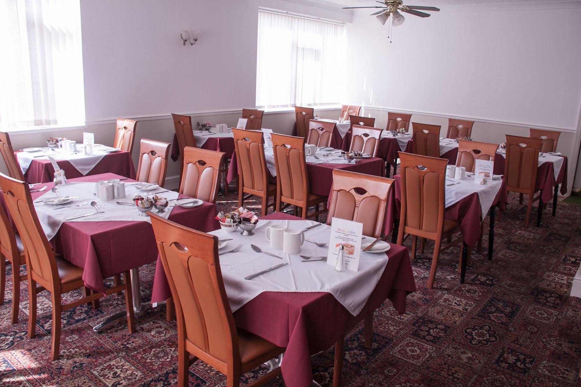 The Majestic Bed & Breakfast Great Yarmouth Exterior photo