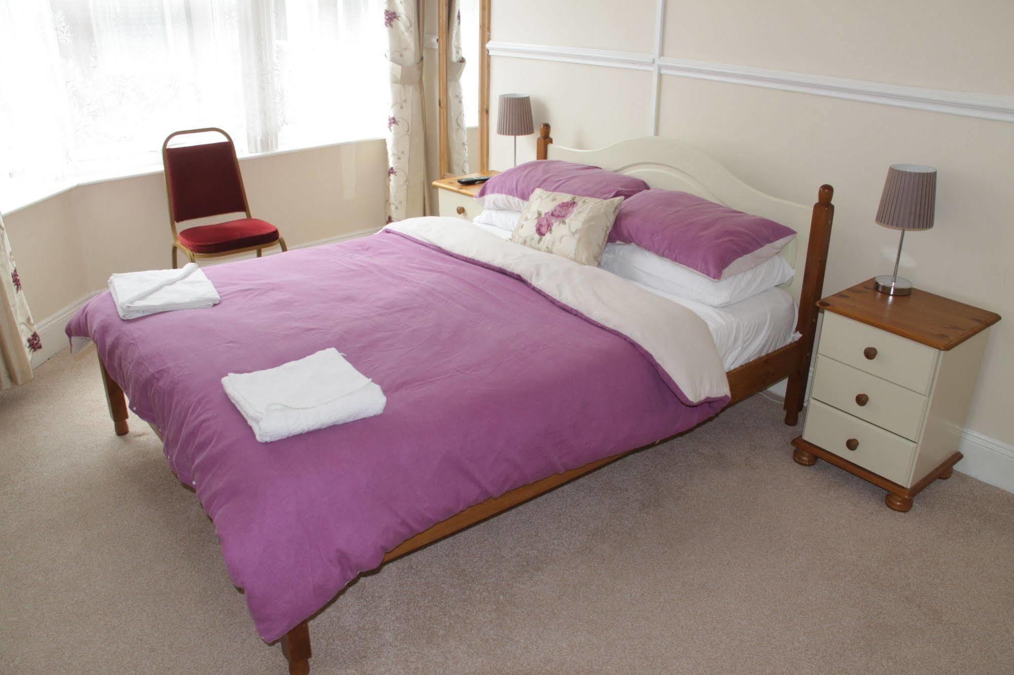 The Majestic Bed & Breakfast Great Yarmouth Exterior photo