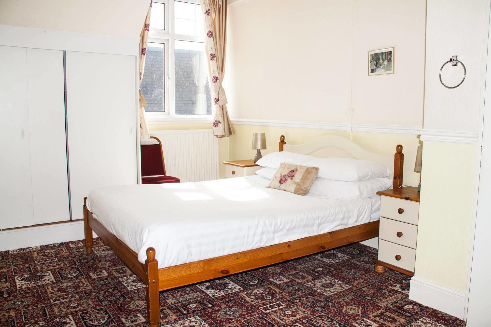 The Majestic Bed & Breakfast Great Yarmouth Exterior photo